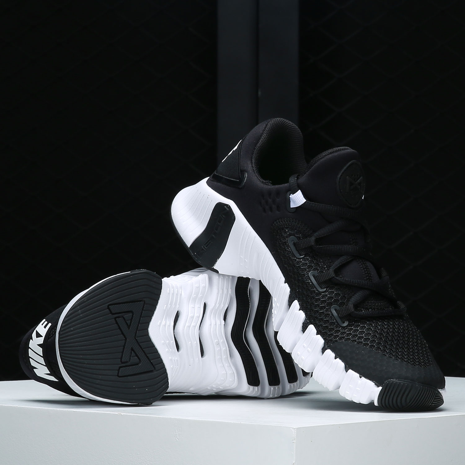 Women Shoes Nike - Nike Authentic Feminino Free Metcon 4