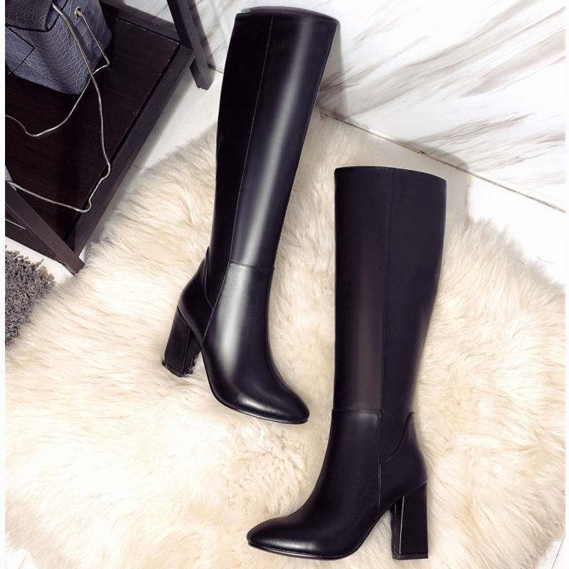 Moda vermelha inverno feminino - Zip Up Boots Short avaliação e preço